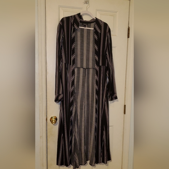 Torrid EUC Striped Duster Sz 2 (18/20) - Picture 1 of 3